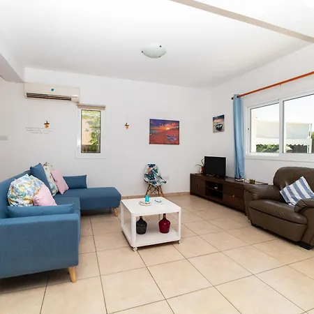 Laoura Villa Protaras